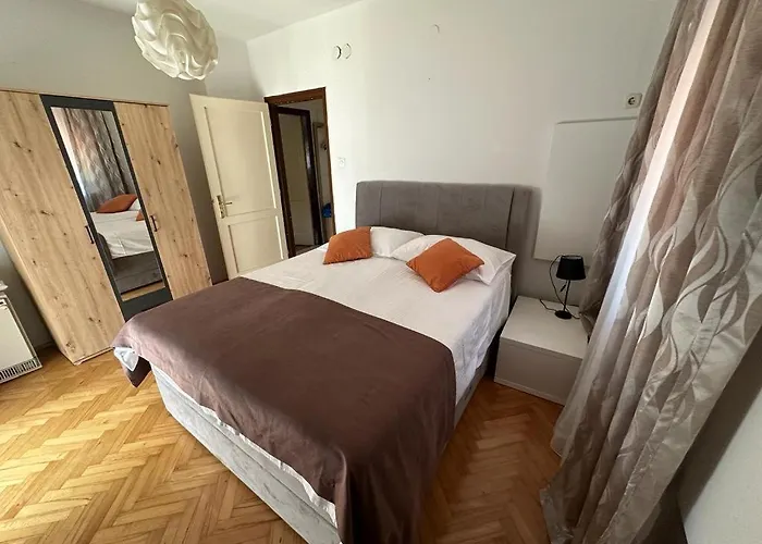 Lili Family * 자다르